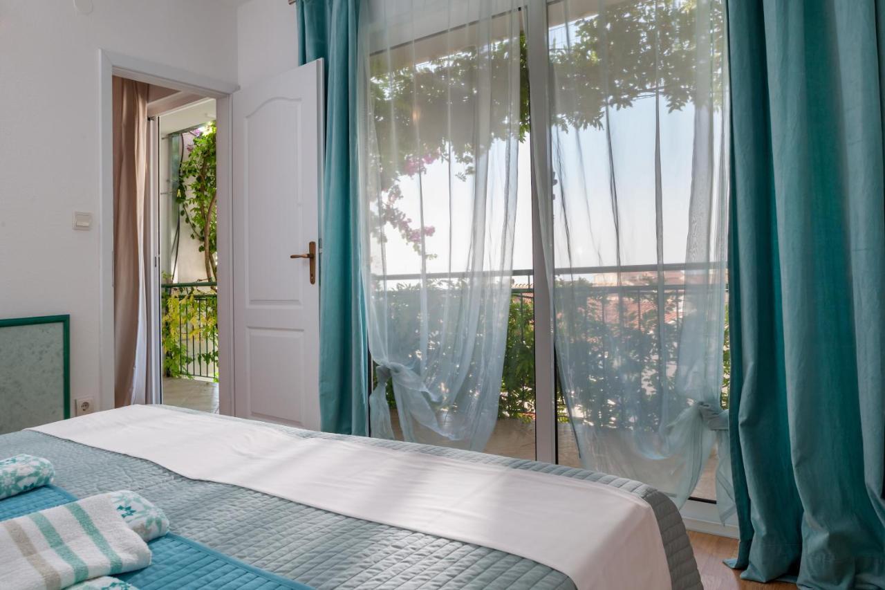 Apartments Leut 80M From The Sea Подгора Стая снимка