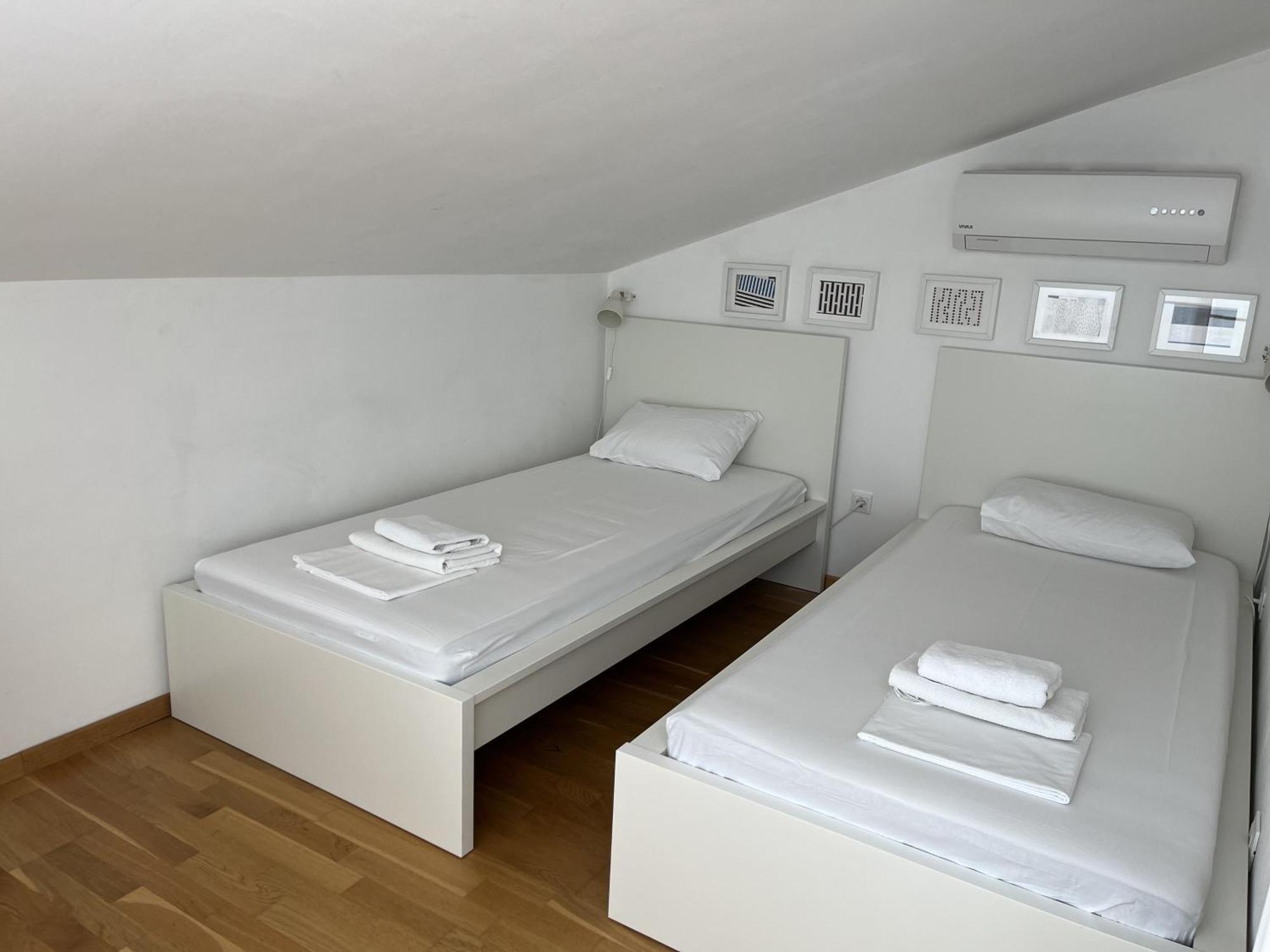 Apartments Leut 80M From The Sea Подгора Стая снимка